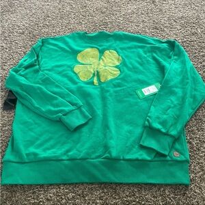 Tipsy elves, NWT, glitter shamrock sweatshirt, size XXL